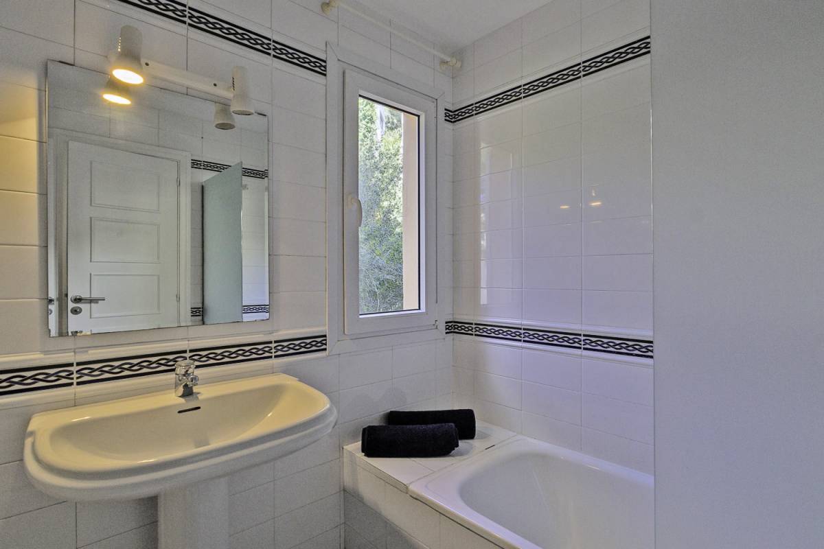 19-zweite-badezimmer-second-bathroom Bendinat