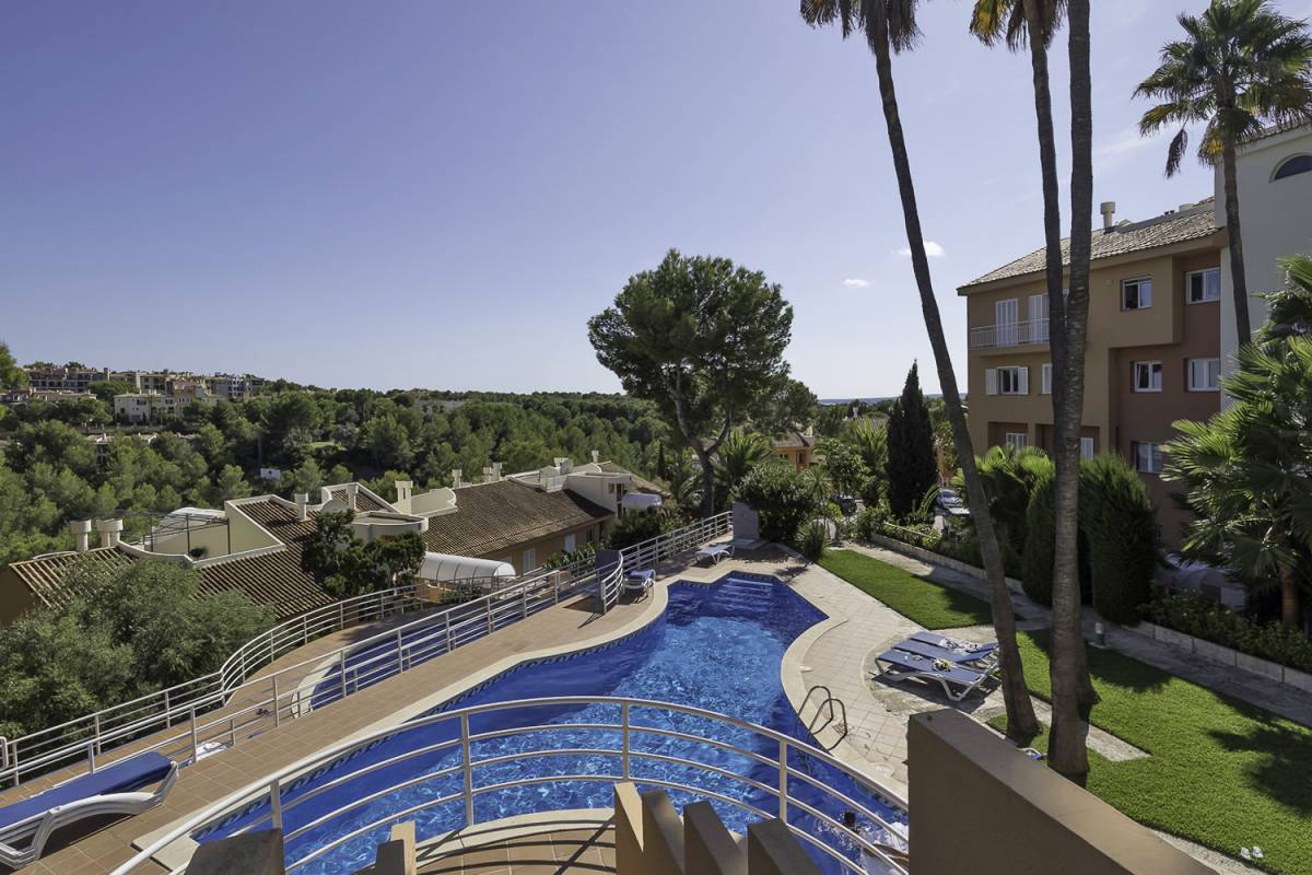 22-pools-der-w.anlage-community-pools Bendinat