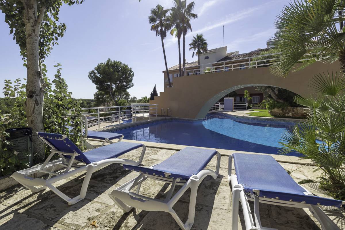 24-pools-der-w.anlage-community-pools Bendinat