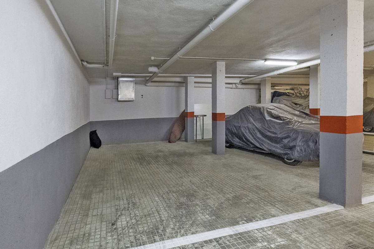 26-privat-groesserparkplatz-privat-parkplace Bendinat