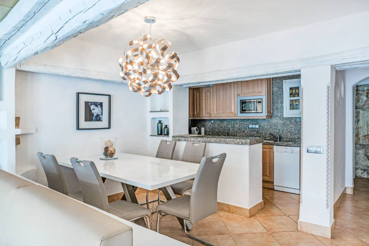 6 kitchen  dining Andratx