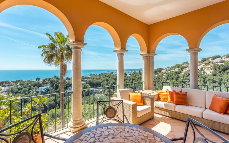 Luxurious villa in gated community in Costa den Blanes for sale in Mallorca