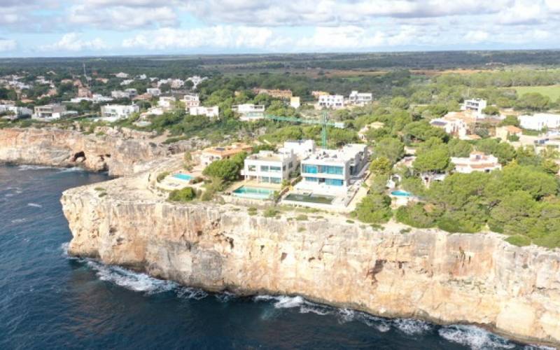 Frontline new built villa in Cala Pi for sale in Mallorca