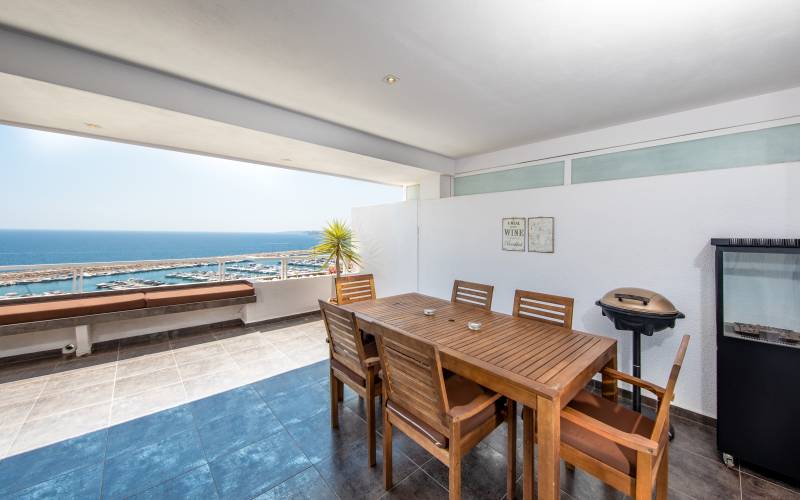 Stunning sea view apartment in Portals Nous for sale in Mallorca
