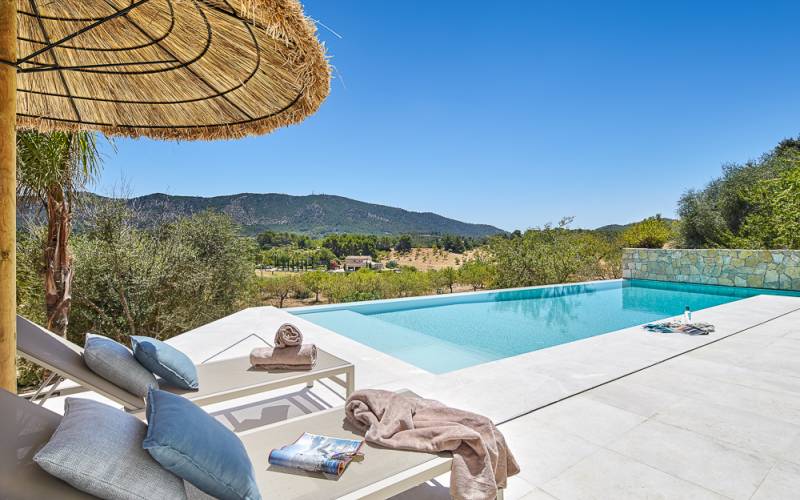Family villa in Calvia with panoramic views for sale in Mallorca