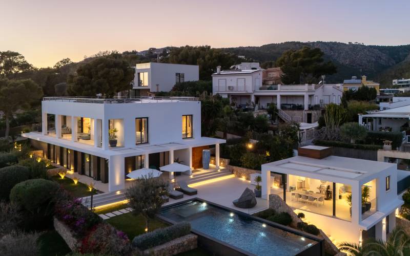 Stunning sea view villa in Costa den Blanes for sale in Mallorca