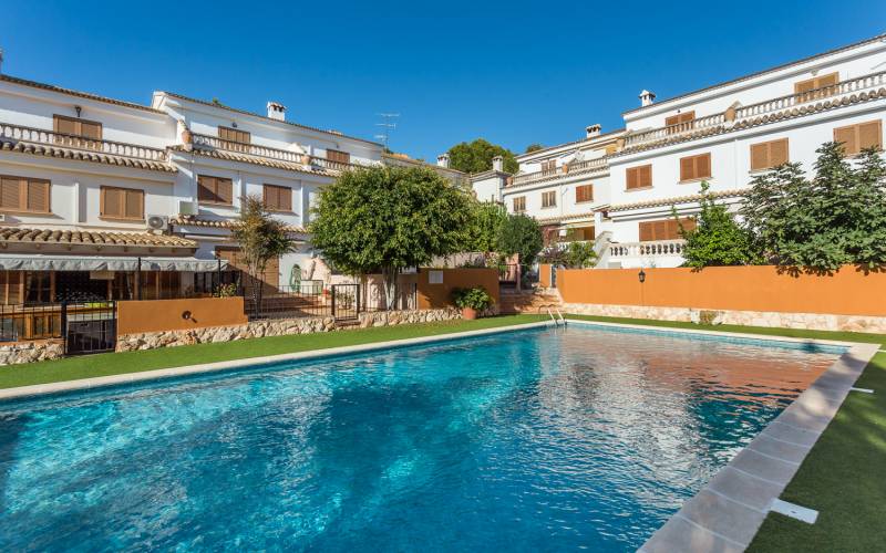 Townhouse in Portals Nous with great location for sale in Mallorca