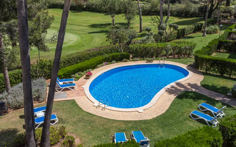 Lovely townhouse in gated community in Bendinat for sale in Mallorca
